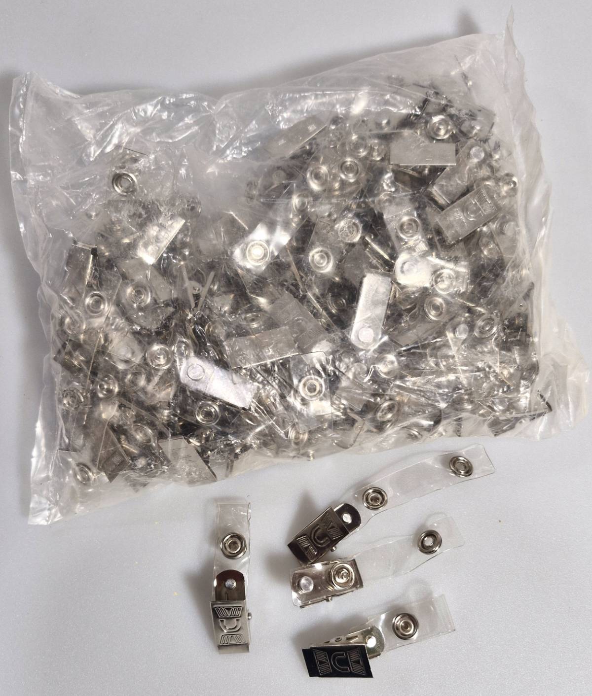 گیره فلزی طلق گردنی